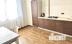 1-к квартира, посуточно, 42м2, 4/16 этаж