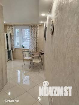 1-к квартира, посуточно, 40м2, 1/10 этаж