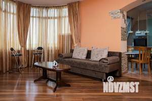 3-к квартира, посуточно, 98м2, 1/1 этаж