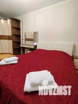 1-к квартира, посуточно, 53м2, 1/1 этаж