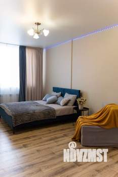 1-к квартира, посуточно, 43м2, 3/10 этаж