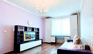 1-к квартира, посуточно, 42м2, 6/9 этаж