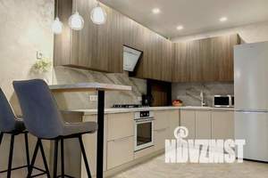 1-к квартира, посуточно, 41м2, 6/10 этаж