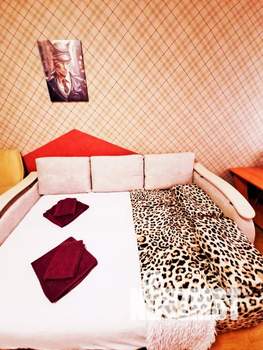 1-к квартира, посуточно, 40м2, 3/4 этаж