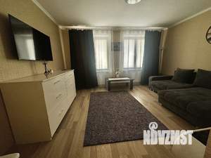 1-к квартира, посуточно, 62м2, 1/1 этаж