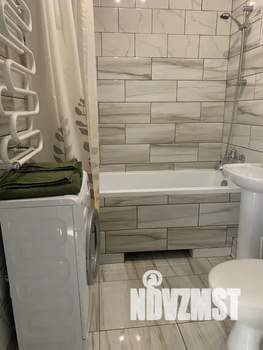 1-к квартира, посуточно, 42м2, 9/10 этаж