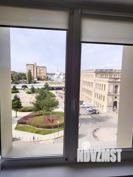 1-к квартира, посуточно, 37м2, 7/10 этаж