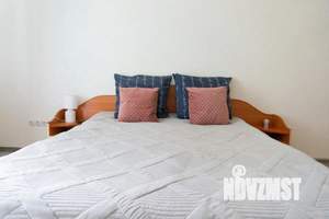 1-к квартира, посуточно, 43м2, 1/1 этаж