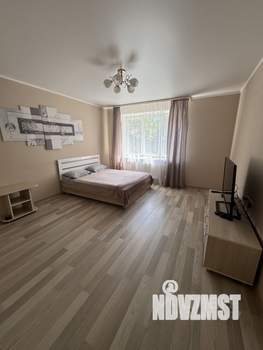 1-к квартира, посуточно, 44м2, 2/9 этаж