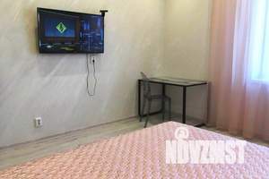 1-к квартира, посуточно, 40м2, 5/8 этаж
