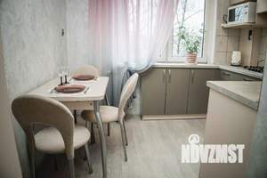 2-к квартира, посуточно, 52м2, 1/1 этаж