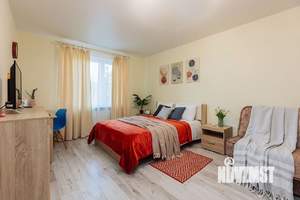 1-к квартира, посуточно, 42м2, 6/10 этаж