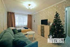 1-к квартира, посуточно, 43м2, 1/1 этаж