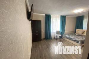 2-к квартира, посуточно, 42м2, 4/5 этаж