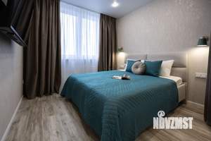 1-к квартира, посуточно, 43м2, 11/16 этаж