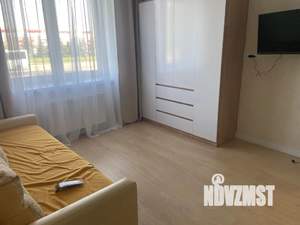 1-к квартира, посуточно, 35м2, 1/9 этаж