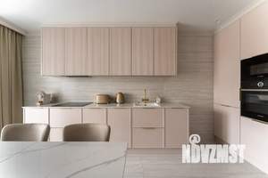 1-к квартира, посуточно, 40м2, 5/8 этаж