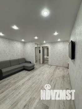 2-к квартира, посуточно, 50м2, 5/5 этаж