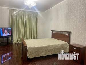 1-к квартира, посуточно, 50м2, 1/1 этаж