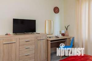 1-к квартира, посуточно, 42м2, 6/10 этаж