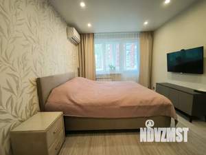 1-к квартира, посуточно, 34м2, 8/9 этаж