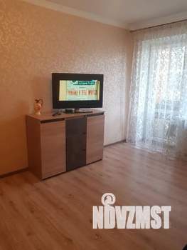 1-к квартира, посуточно, 40м2, 2/10 этаж