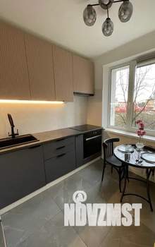 1-к квартира, посуточно, 32м2, 3/10 этаж