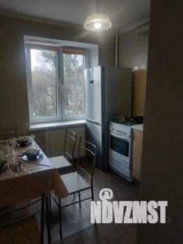 1-к квартира, посуточно, 33м2, 3/5 этаж
