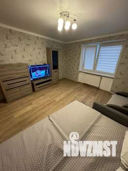 1-к квартира, посуточно, 40м2, 11/13 этаж