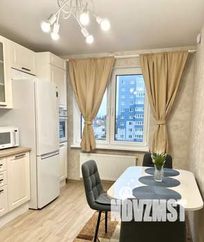 1-к квартира, посуточно, 44м2, 4/9 этаж