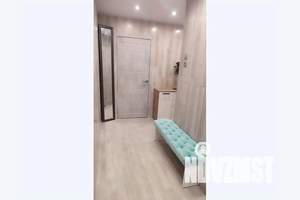 1-к квартира, посуточно, 37м2, 8/10 этаж