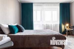 1-к квартира, посуточно, 40м2, 4/10 этаж