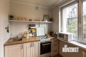 1-к квартира, посуточно, 37м2, 2/9 этаж