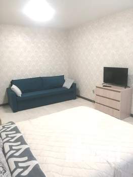 1-к квартира, посуточно, 37м2, 7/9 этаж