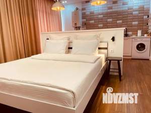Студия квартира, посуточно, 40м2, 8/8 этаж