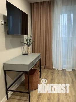 1-к квартира, посуточно, 38м2, 4/10 этаж
