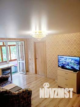 2-к квартира, посуточно, 45м2, 2/5 этаж