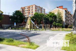 1-к квартира, посуточно, 40м2, 3/8 этаж