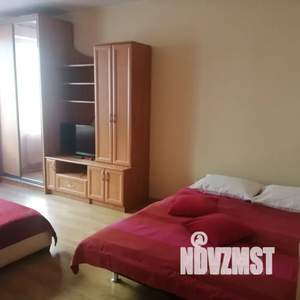 1-к квартира, посуточно, 47м2, 3/9 этаж