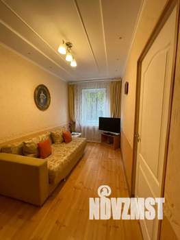 2-к квартира, посуточно, 37м2, 1/3 этаж