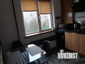 1-к квартира, посуточно, 34м2, 4/10 этаж