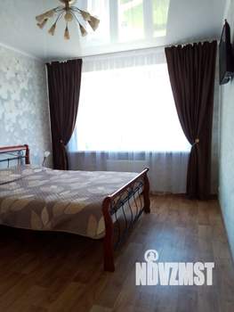 1-к квартира, посуточно, 33м2, 4/10 этаж