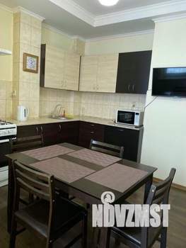 2-к квартира, посуточно, 78м2, 1/1 этаж