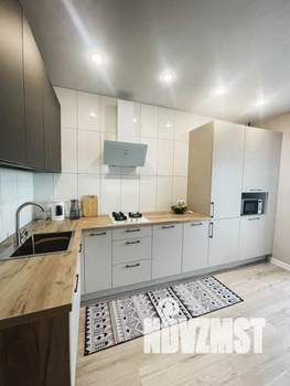 1-к квартира, посуточно, 42м2, 1/1 этаж