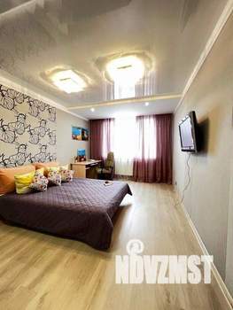 1-к квартира, посуточно, 42м2, 1/1 этаж