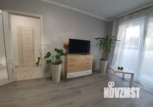 1-к квартира, посуточно, 49м2, 2/10 этаж