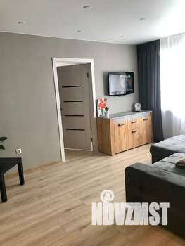 2-к квартира, посуточно, 45м2, 1/5 этаж
