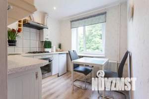 1-к квартира, посуточно, 38м2, 4/4 этаж