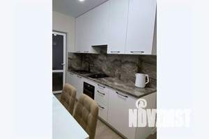 1-к квартира, посуточно, 38м2, 8/9 этаж