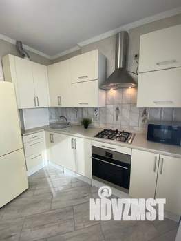 1-к квартира, посуточно, 40м2, 9/9 этаж